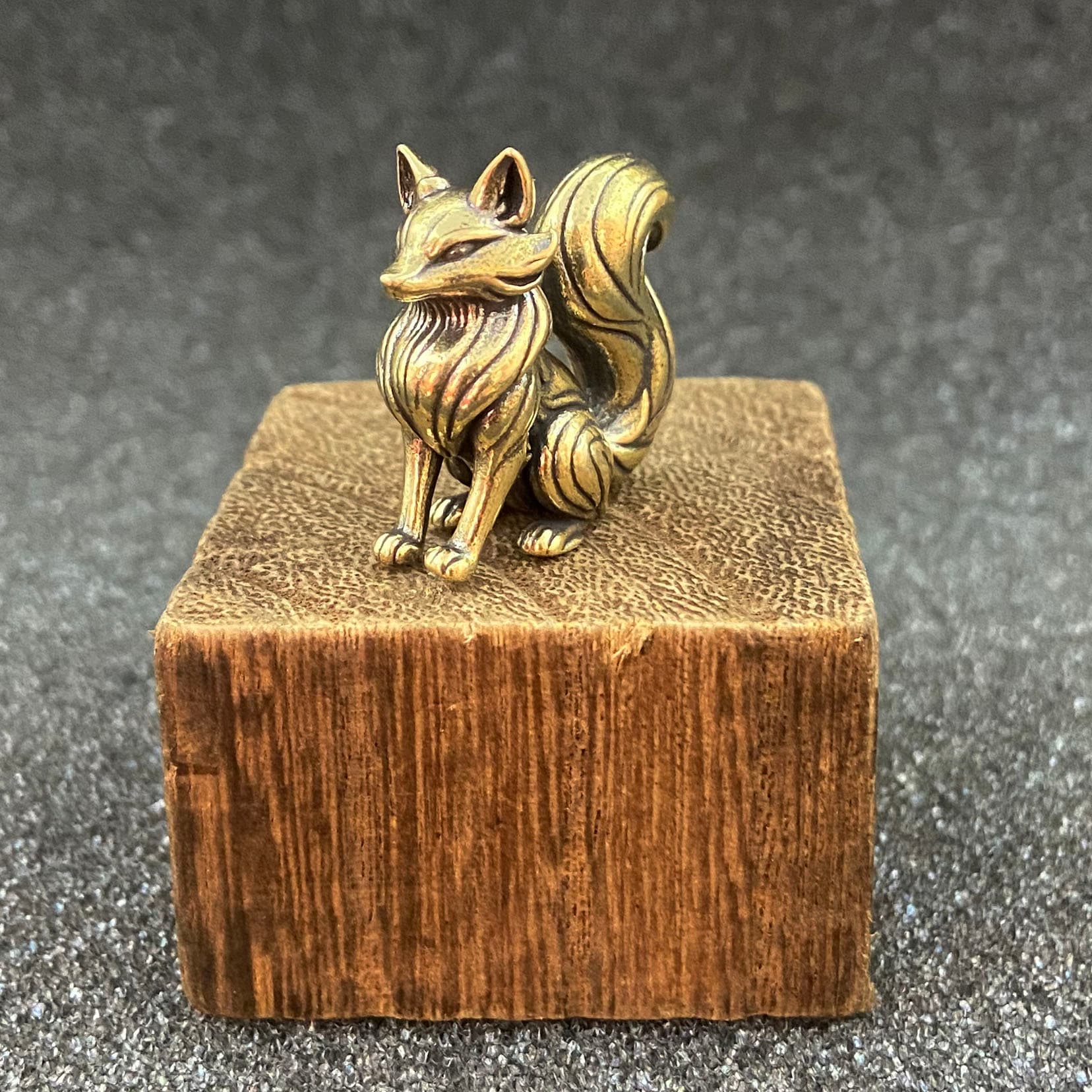 TEMU Collectible Figurines ，standing Fox Brass Figurine, Cute Home Desktop Office Bookshelf Decoration, Gift For Colleagues, Holiday Decor