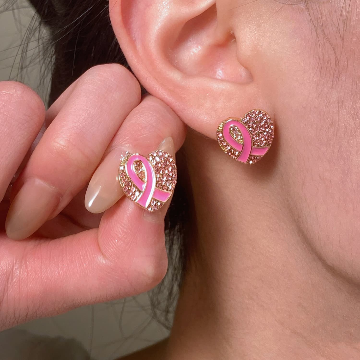 TEMU 1 Pair Of Fashionable Sweet Heart Shiny Stud Earrings, Women' Ear Jewelry, Valentine's Day Accessory Gift