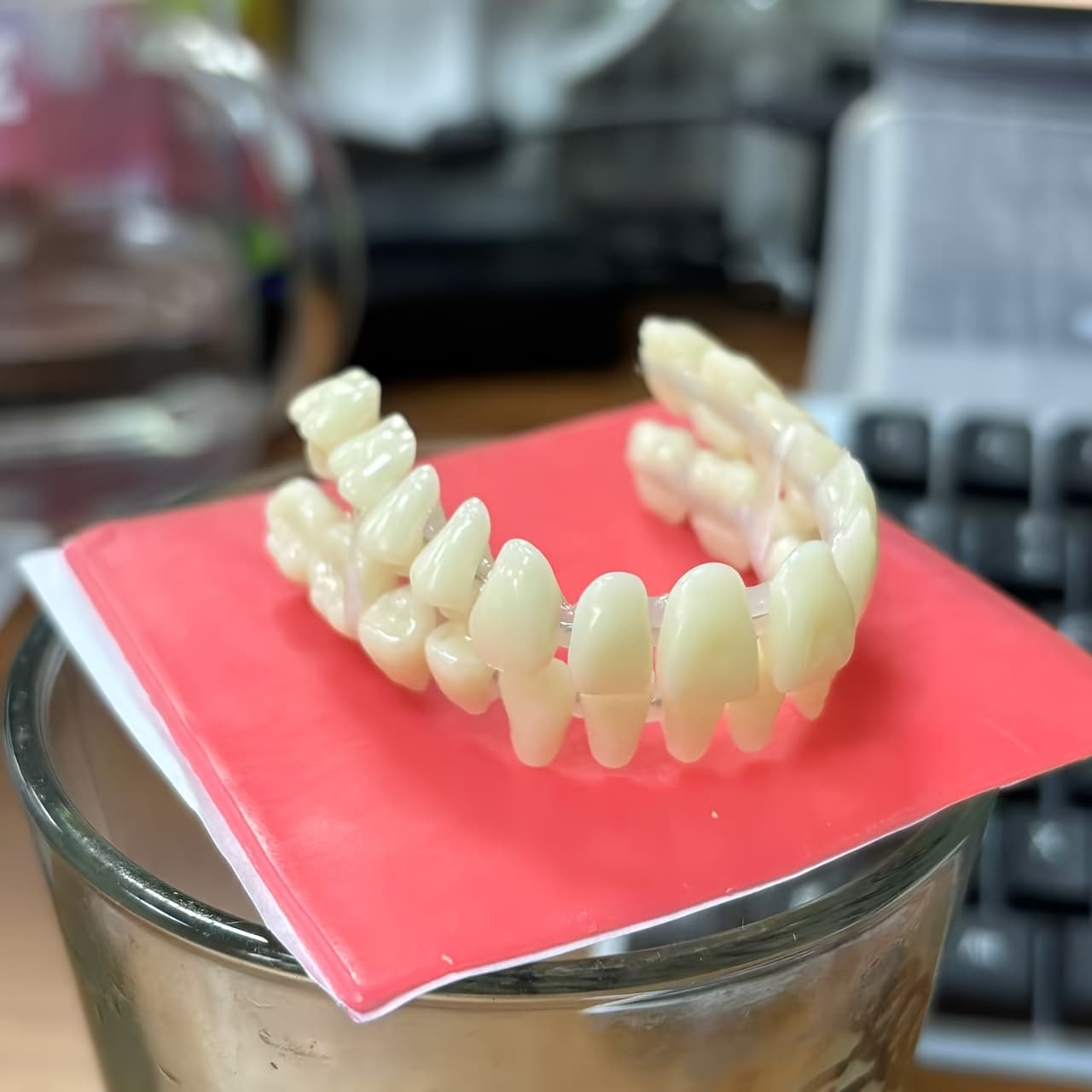 TEMU A Pair Of High-quality Upper And Lower Denture ( Each)- Safe Resin, Durable And Elastic, Suitable For Ct Adult Use- Ideal For , Restoration, , Natural Of Teeth, Long-lasting Dentur