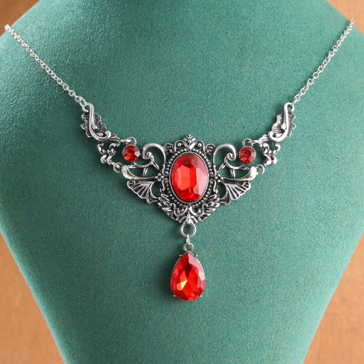 TEMU Creative Vintage Plant Leaf Shaped Carved Bohemian Teardrop Gemstone Accessory Women's Pendant Necklace Party Gathering Wear Holiday Gift Fashion Jewelry
