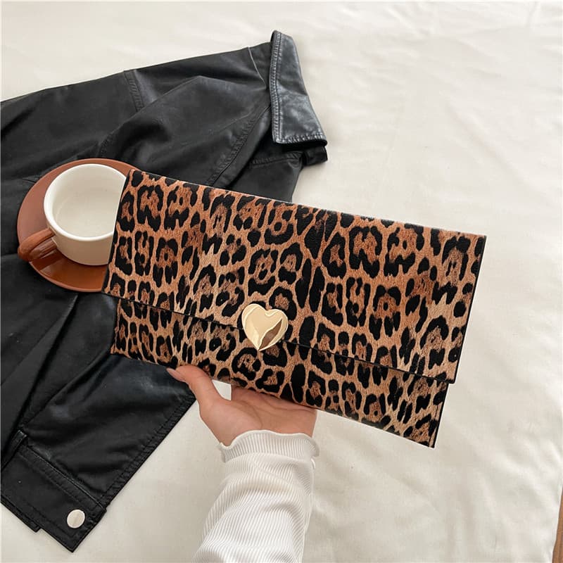TEMU Temperament Leopard Print Clutch Bag, New Style, Popular This Year, , Beautiful Texture, Simple Square Bag