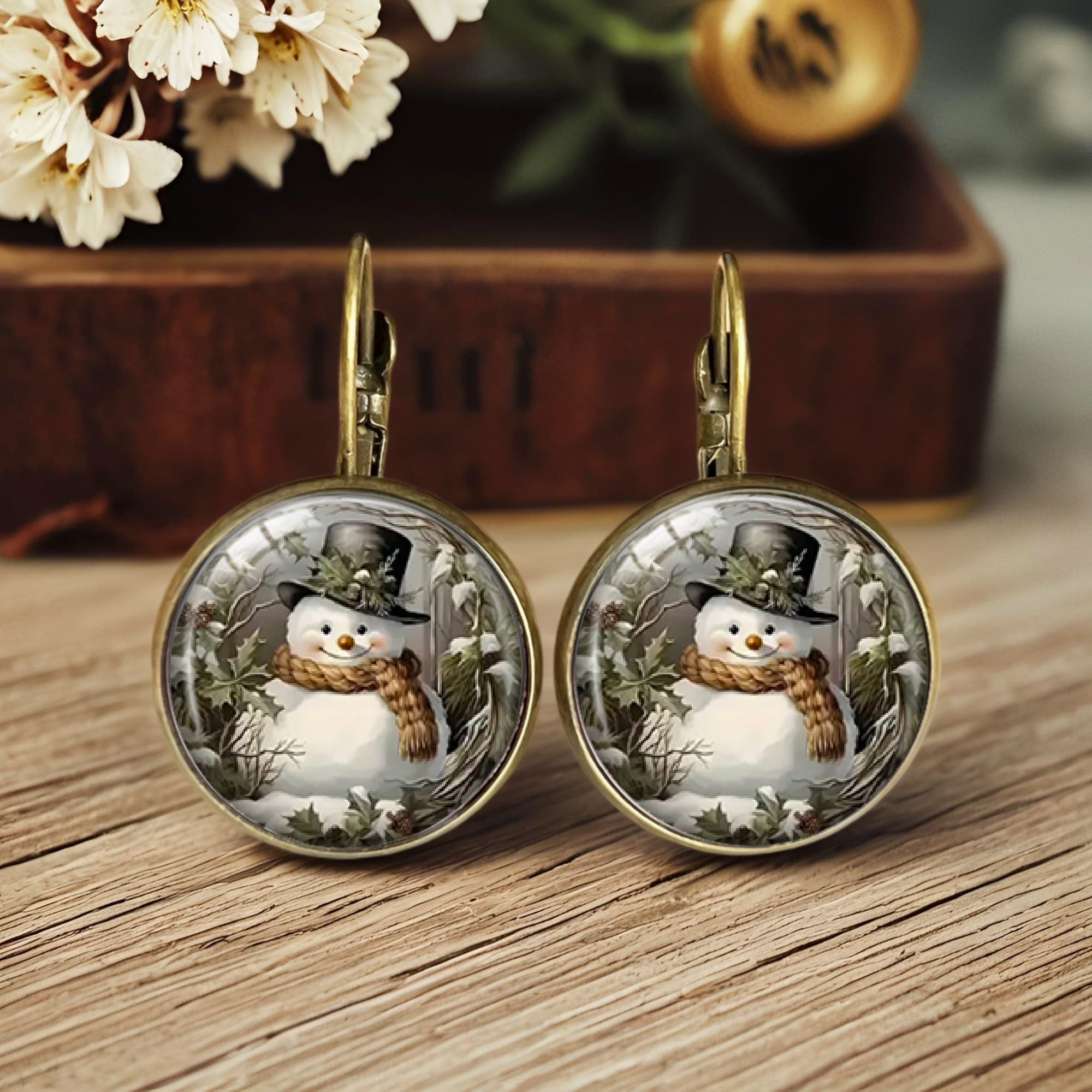 TEMU A Pair Of Vintage Snowman Earrings With Top Hat And Scarf, Featuring Winter Scenery With Holly And Other Plants, Versatile Daily Wear, Ideal Gift For Occasions