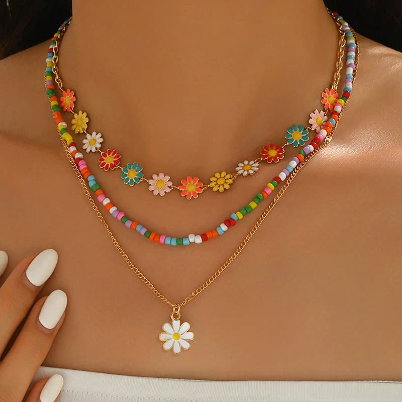 TEMU 3pcs Daisy Pendant Colorful Round Bead Necklace Dopamine Flower Camellia Multi-layered Necklace Set, Women's Fashion Pendant Necklace, Glass Material, Summer Beach Vacation, Summer Necklace