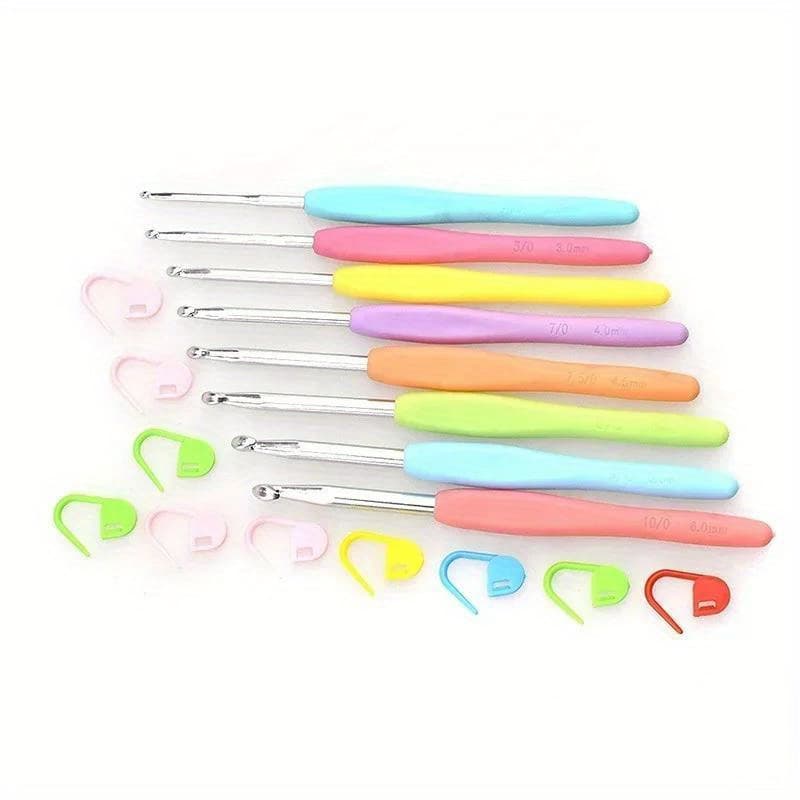 TEMU Set Of 8 Crochet Hooks Ranging From 2.5 To 6.0mm, Made Of Aluminum, Featuring Colorful Soft Rubber Grips For While Knitting