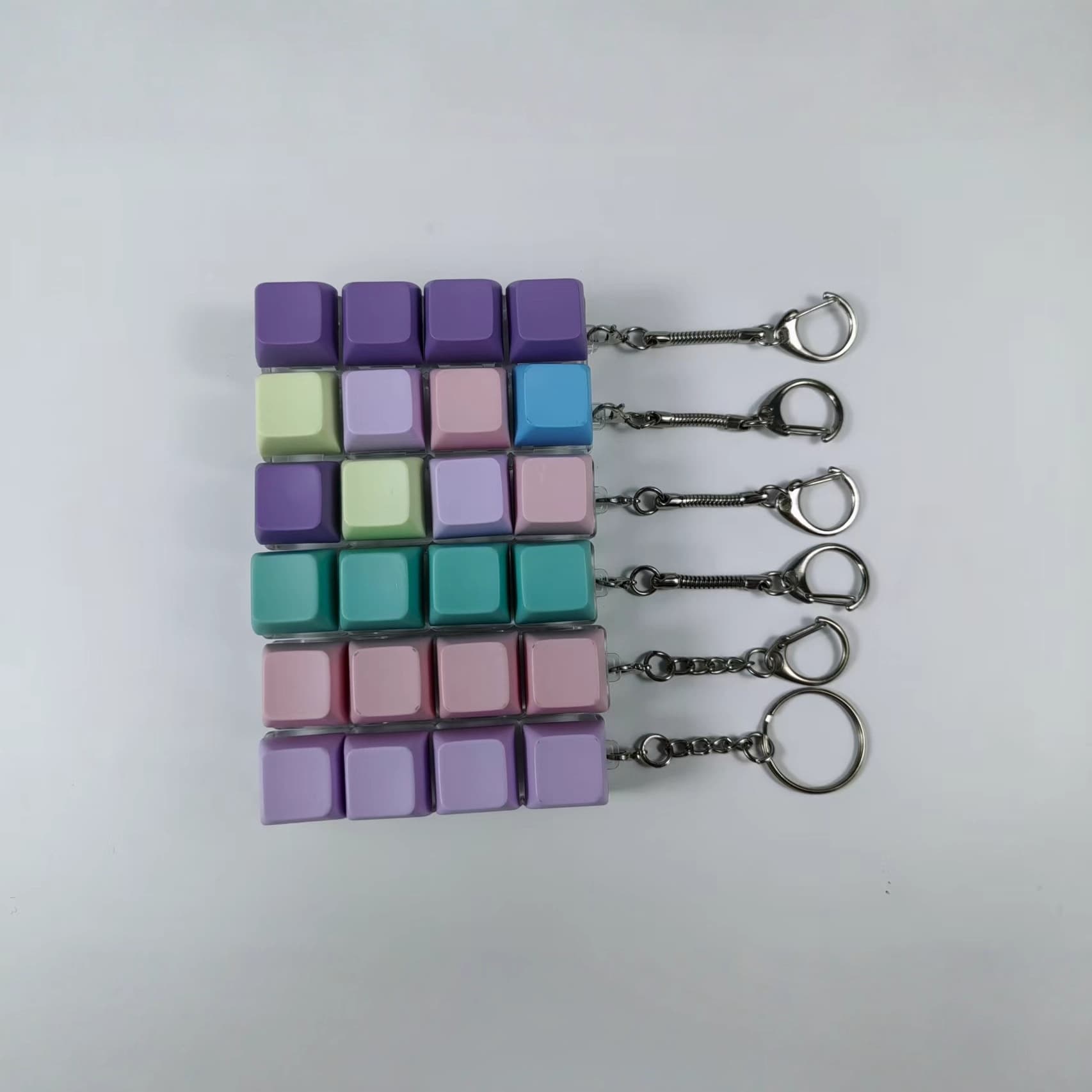 TEMU Fidget Keyboard Keychains, 2pcs Random Color With Chain, Finger Relax Fidget Toys, Focus Ring, Festival Gift For Adults