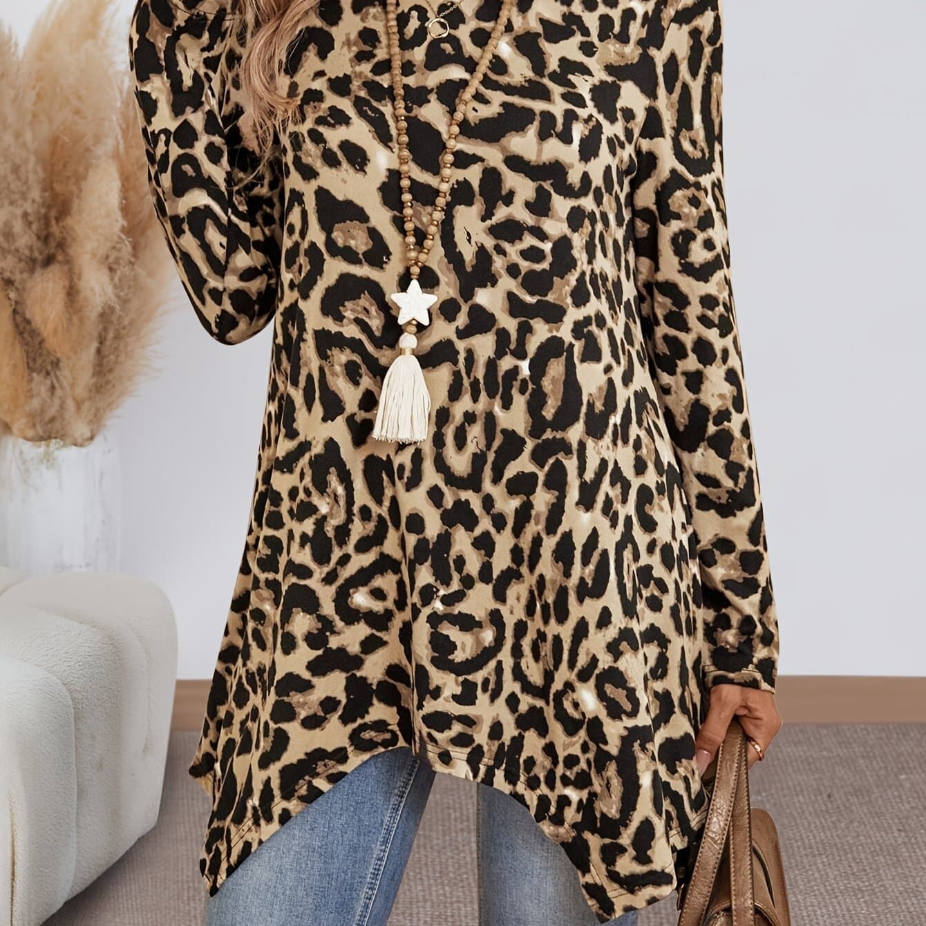 TEMU Cloud Women's Urban Casual Long Sleeve Round Neck Leopard Print Stretch Asymmetrical Hem Top