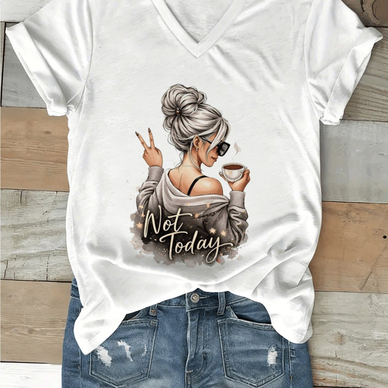 TEMU A Stylish T-shirt Featuring A Trendy Print For Easter, , And Day, Designed For Women. It Has A Casual Short-sleeve V-neck Style, Made From Medium Stretch Fabric Machine Washable