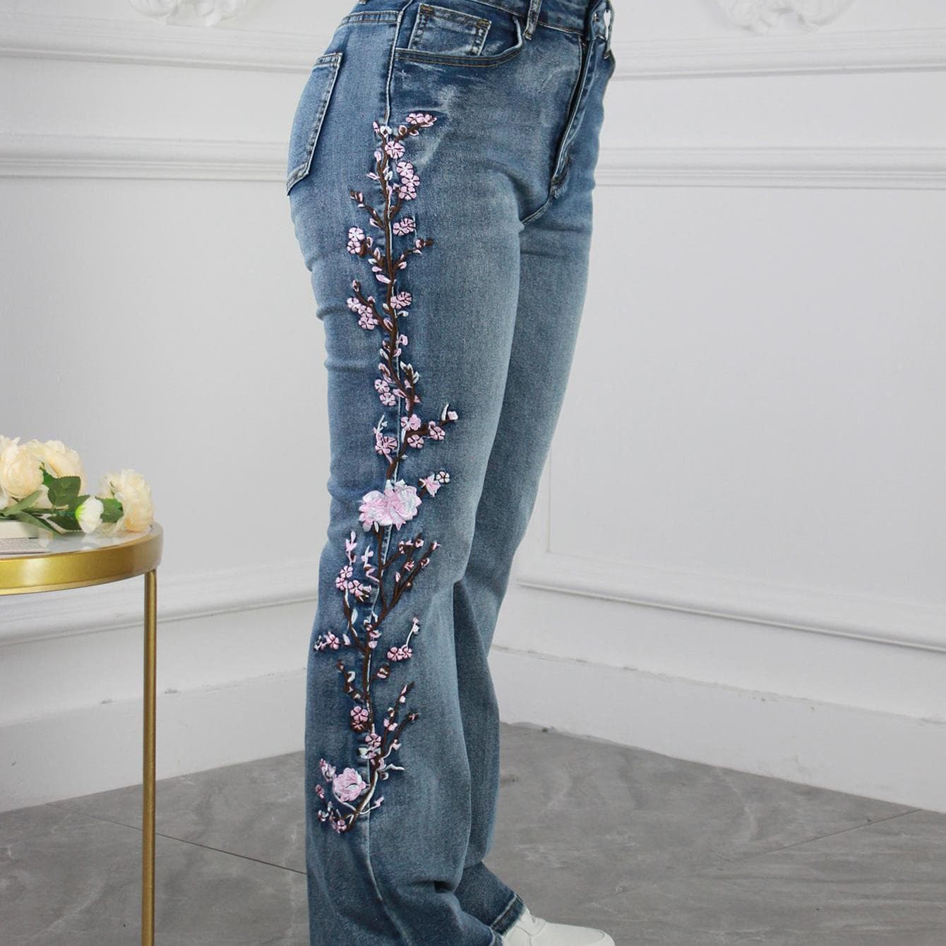 TEMU Women's Vintage High Waist Jeans Micro Stretch Slim Bootcut Jeans, Floral Embroidered Flared Jeans, Vintage Style, Elegant