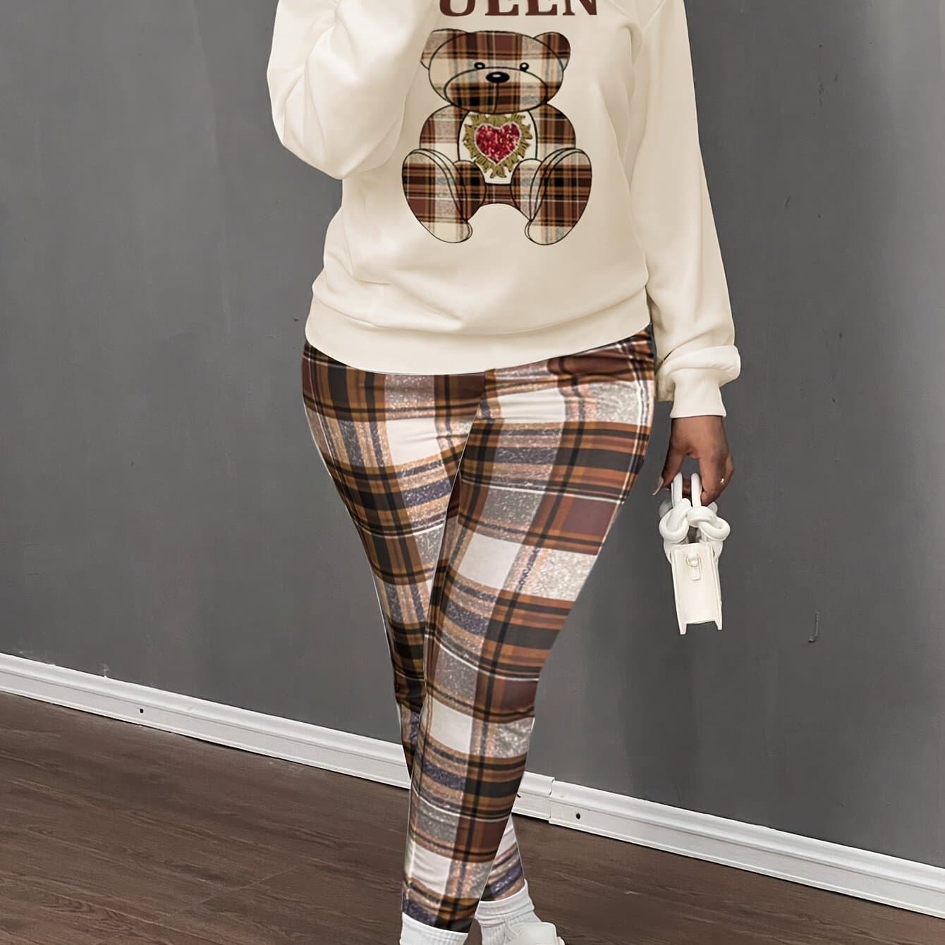 TEMU Women's Casual Round Neck Long Sleeves Queen Letter Bear Print Sweatshirt And Skinny Pants Set And Winter
