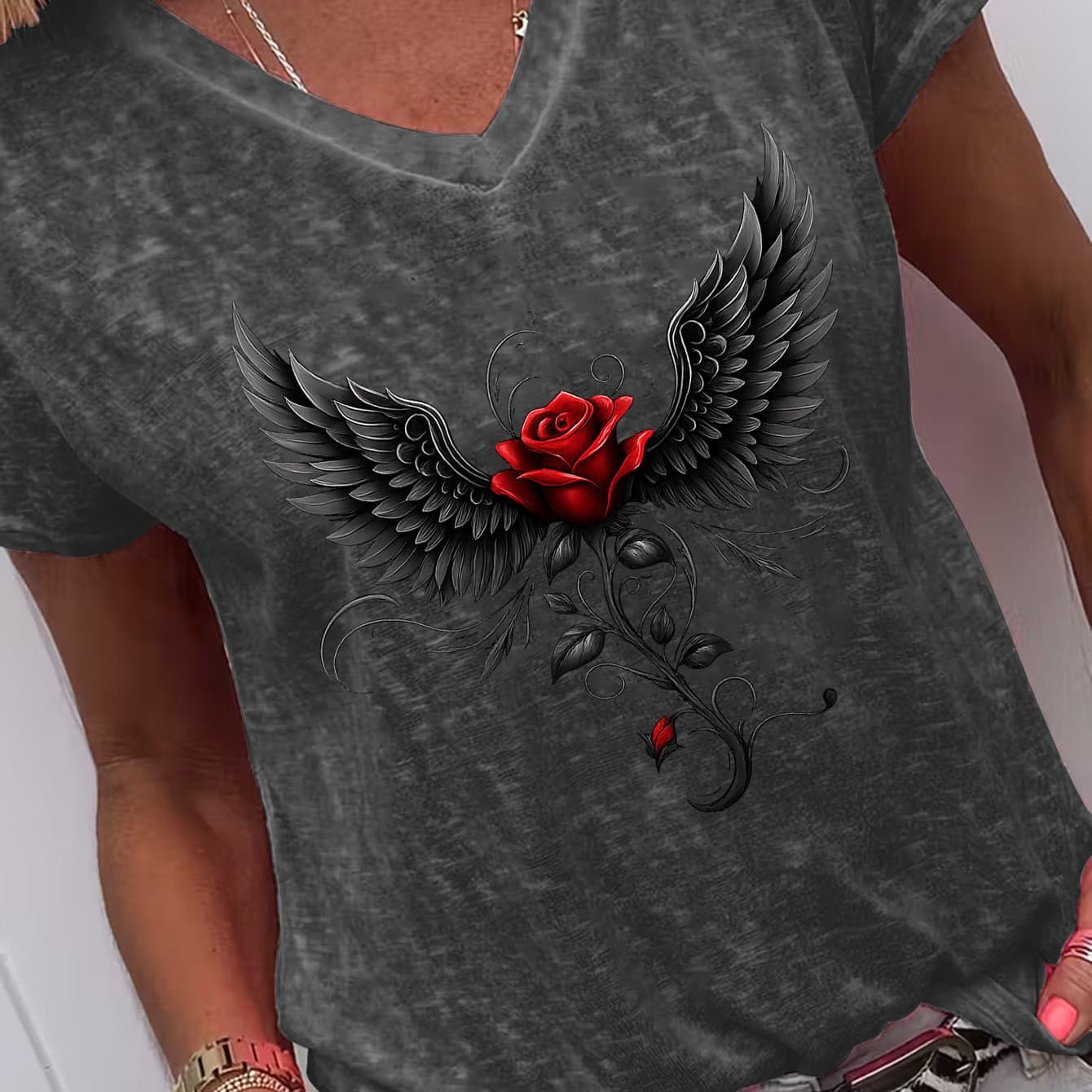 TEMU Gothic Rose Wings Print Tshirt, Perfect For Lounging, Going Out Or As A Gift, Ideal For Christmas, Valentine's Day, And More