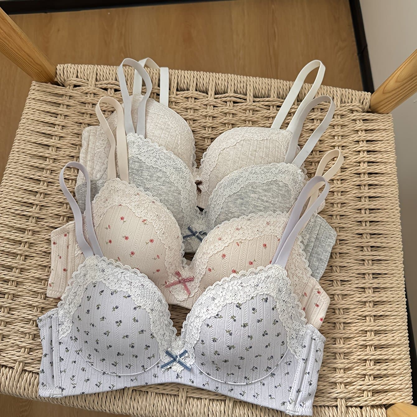 TEMU 4pcs Small Chest No Steel Hoop Comfortable Bra Set - Made Of Soft And Fabric, Not Pricking, Suitable For Daily Life And , Underwear, Gentle Style Underwear