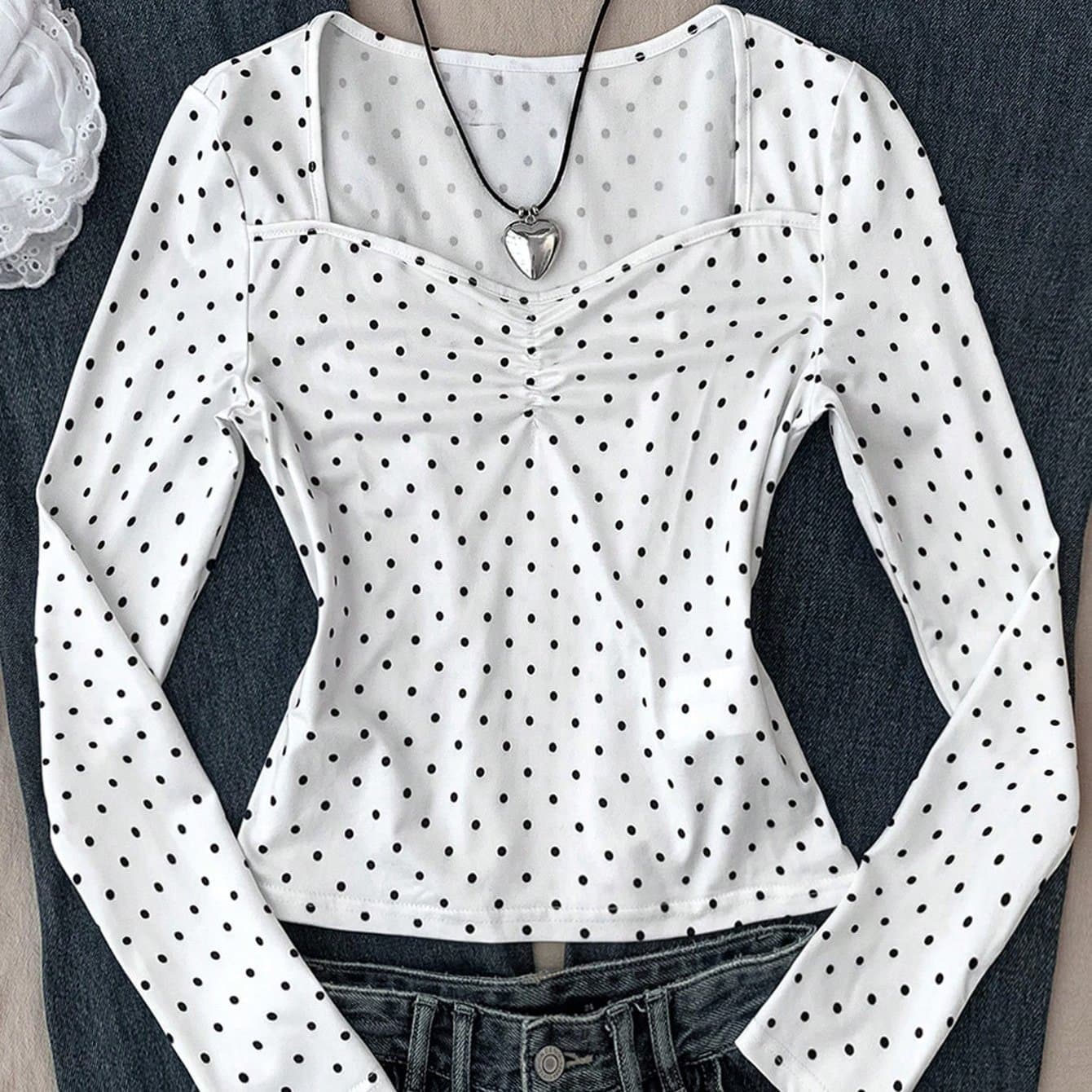 TEMU Girls' Fashionable Black And White Polka Dot Pleated Bust-fitted Long-sleeve Top, /autumn Style, Versatile Daily Casual Top For Girls