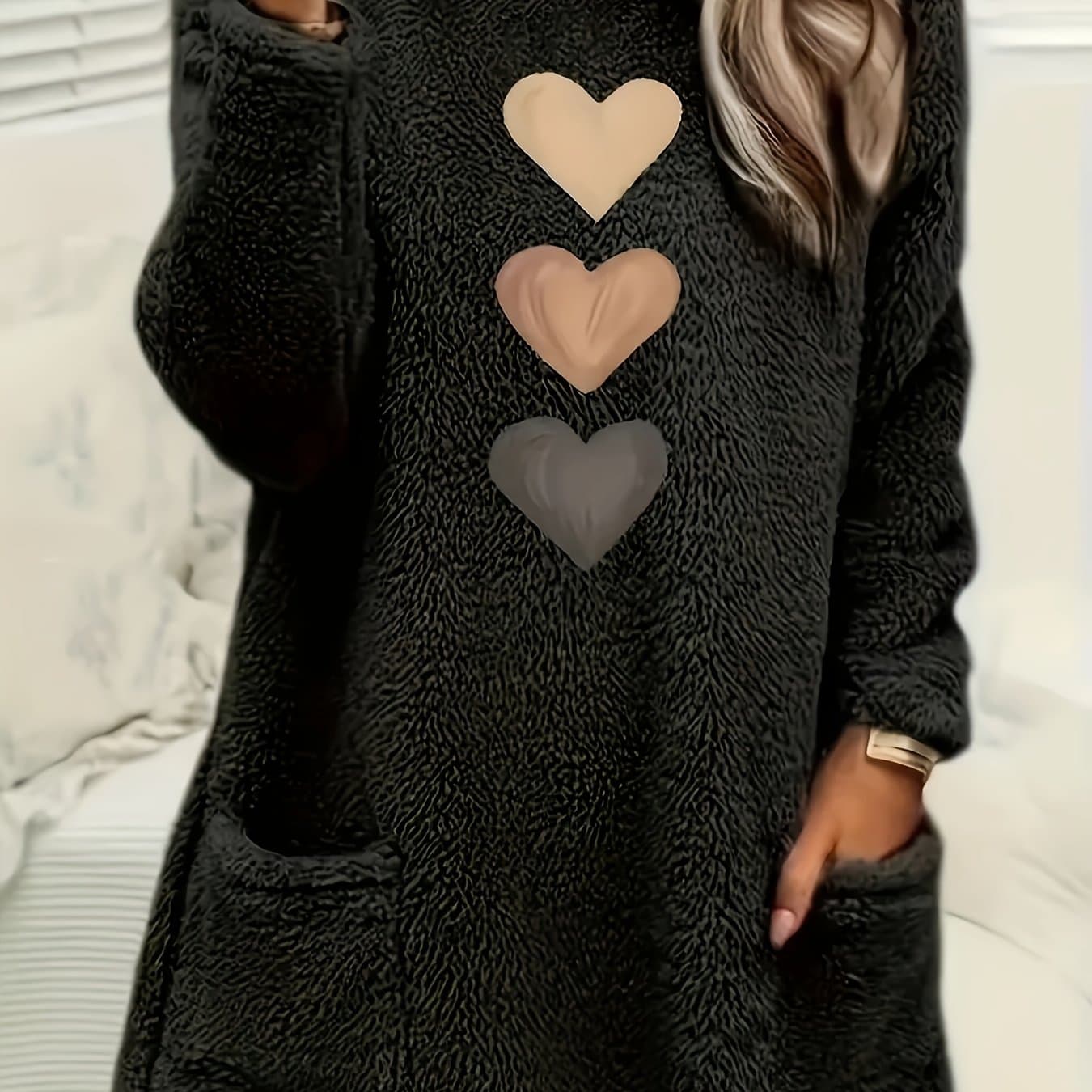 TEMU Long-sleeved Pullover Top Made Of Thick Teddy Fleece, Featuring A Heart Print, Designed For In Autumn And Winter, With Pockets