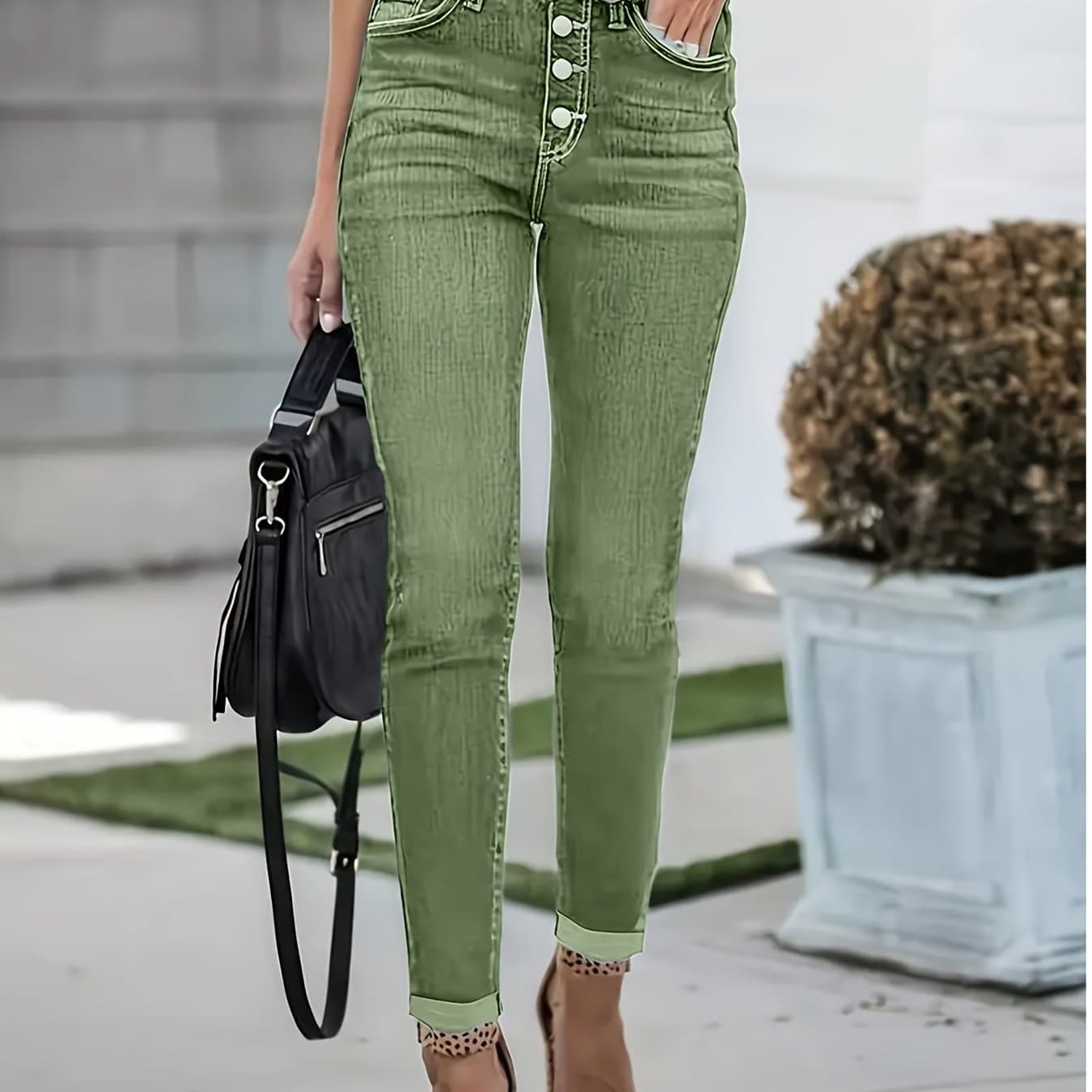 TEMU Skinny Stretch Jeans For Plus-size Women With Multiple Buttons And A Washed Denim End