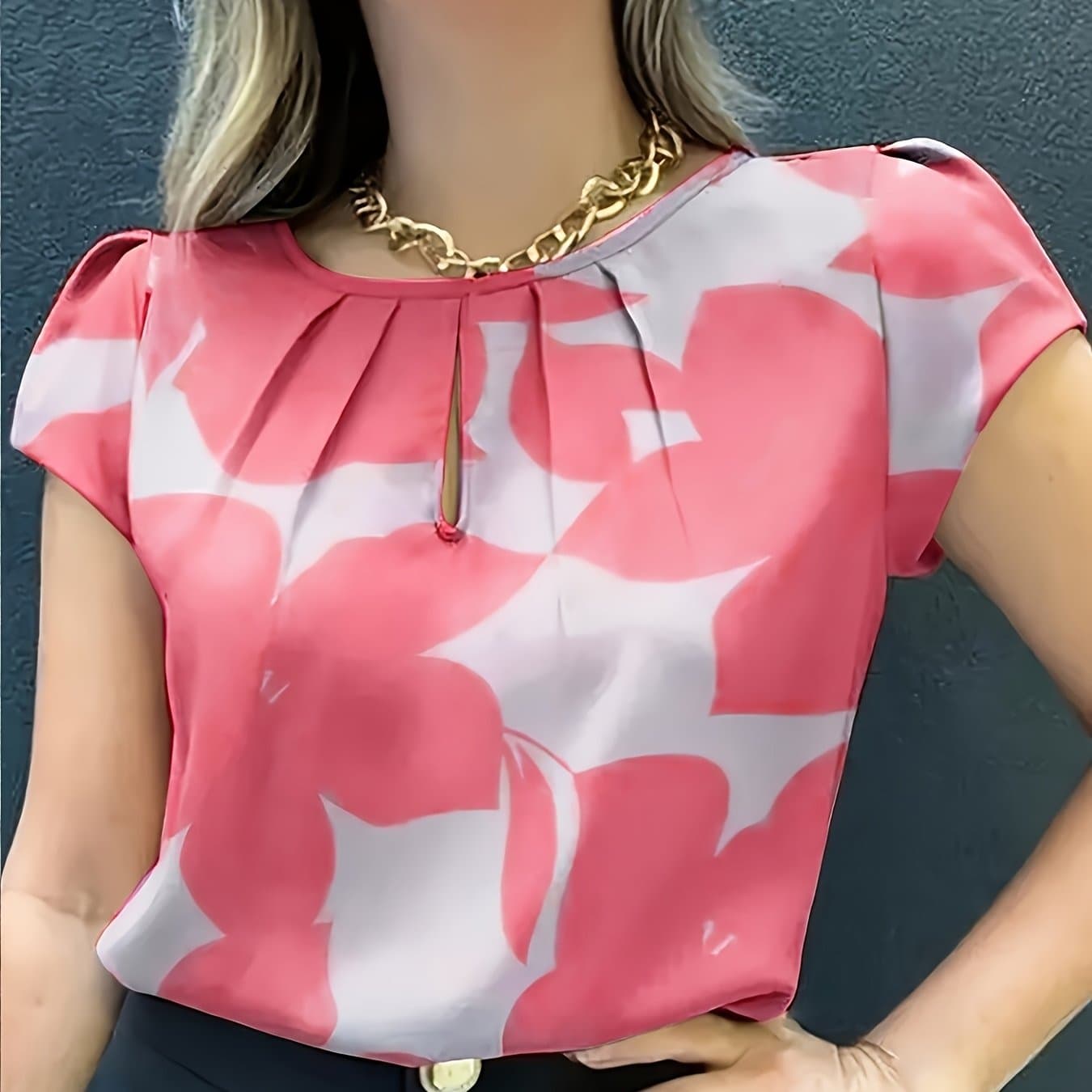 TEMU Women's Elegant Casual Top With A Stylish Printed Short-sleeve Shirt