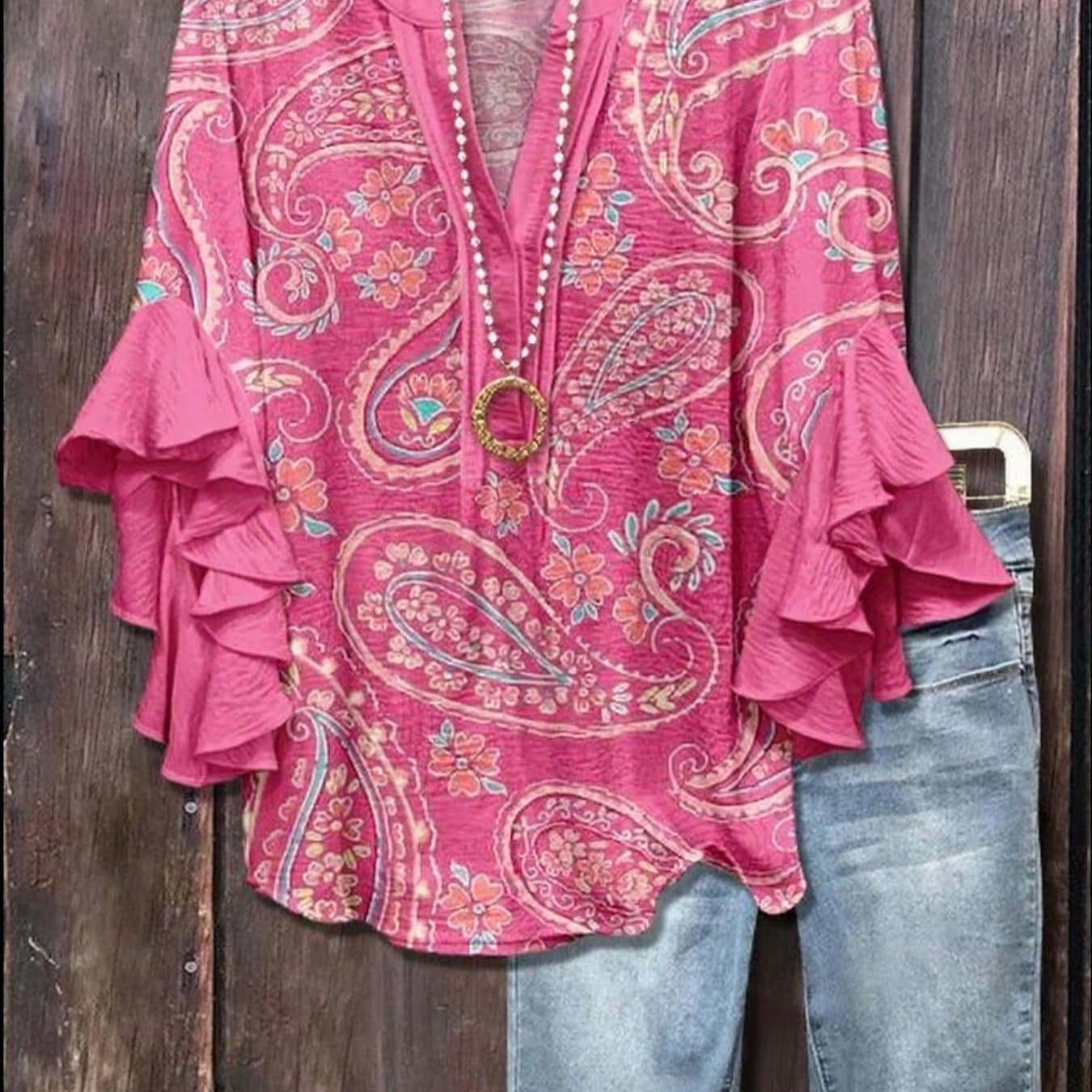TEMU Plus Size - Plus Size - Large Women's Fashionable V-neck Quarter Sleeved Shirt With Retro Floral Print, Machine Washable Top, Comfortable, Elegant, Easy, Soft And T-shirt