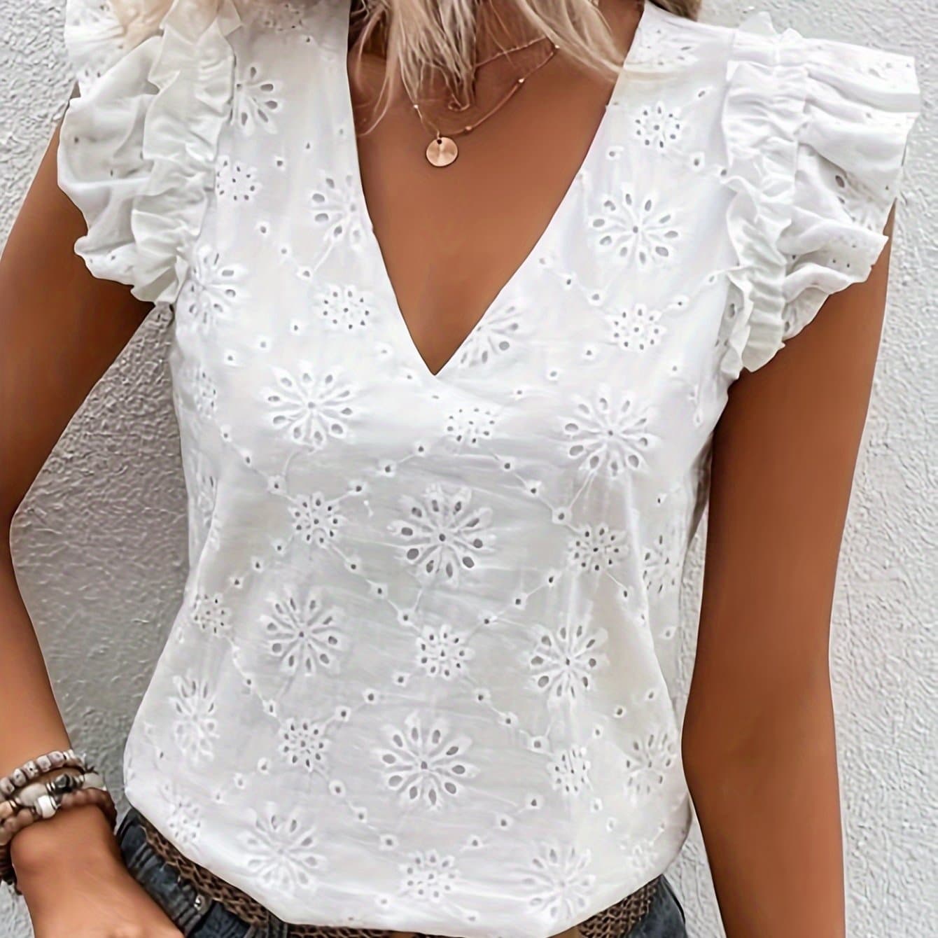 TEMU Women' Embroidered Hollow-out Fabric Short Sleeve Shirt