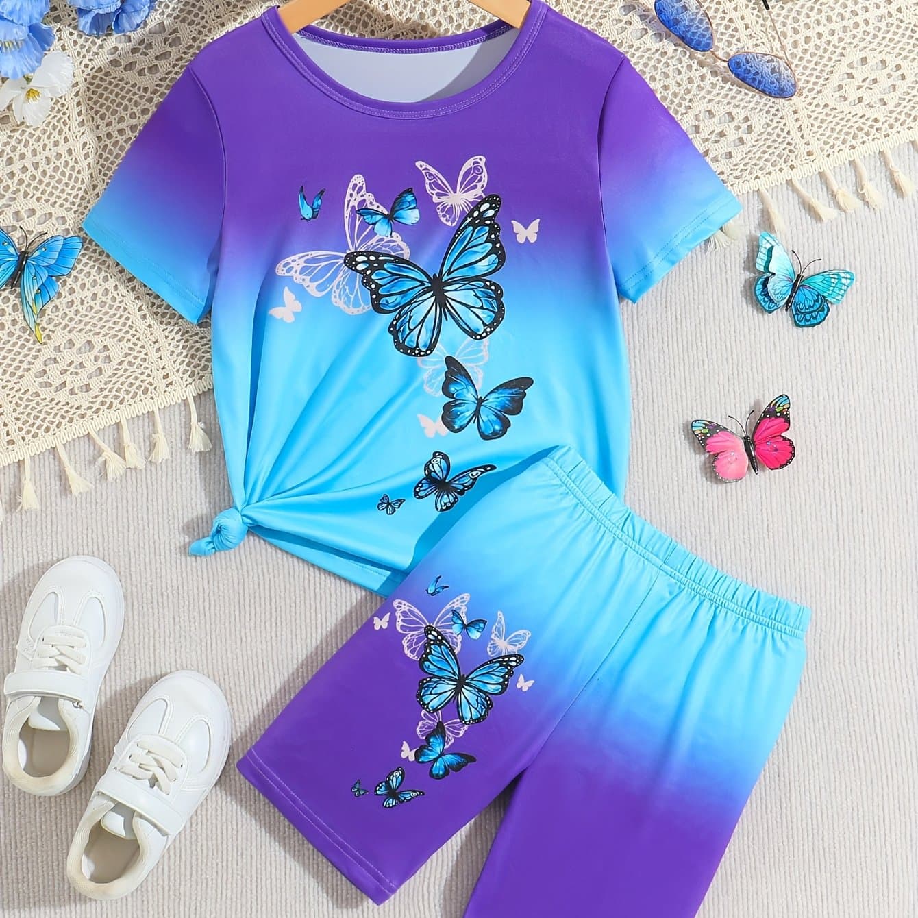 TEMU Girls Two-piece Set: Gradient Print Round Neck T-shirt And Solid Color Shorts | Casual Summer Outfit With Short Sleeves, Loose Fit, Suitable For Outdoor Wear
