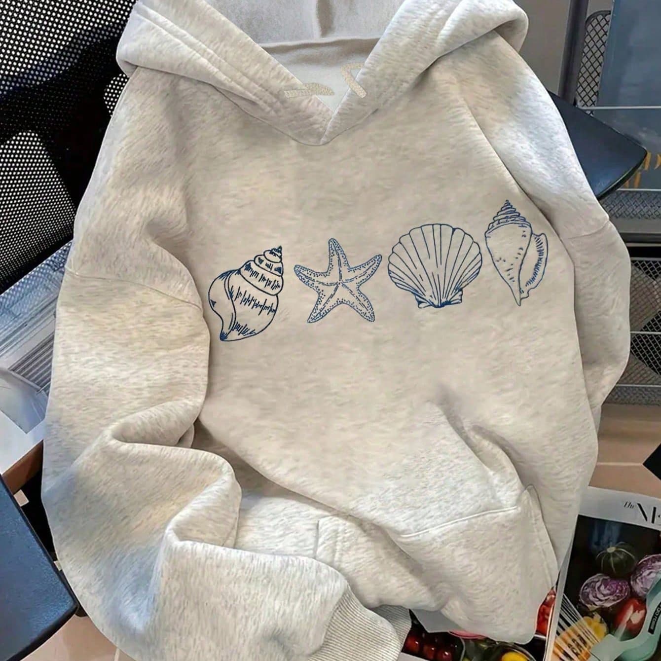 TEMU Treasure Seashell And Starfish Shell Pattern Print, Women's Plain Weave Pullover Hoodie Sweatshirt With Shoulder Design And Kangaroo Pocket, Autumn/winter Style