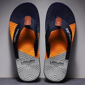 Men's Stylish Flip-Flops with Textured Sole – Comfortable Beach Sandals for Summer Casual Wear