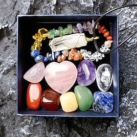 Healing Crystals,Natural Crystal Jade Seven Colored Stone Combination Set Pink Crystal Love Hexagonal Column Pendant With Multi Color Matching Gift BoxHealing
