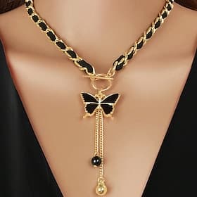 collier élégant avec pendentif papillon noir pour femme - parfait pour les fêtes et au quotidien
