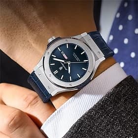 Men Quartz Watch Sports Business Roman Numerals Dial Luminous Date Waterproof Alloy Watch