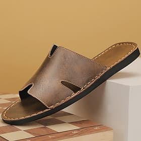 Sandales à enfiler en similicuir marron pour homme à bout ouvert – chaussures d'été confortables à enfiler pour la plage, la piscine ou pour se détendre au quo