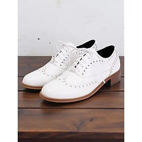 Women's Brown Oxford Brogue Shoes with Low Heel - Retro British Style Lace-Up Flats for College Students and Office Wear, Ideal for Fall Outfits and Daily Walk
