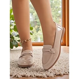 Loafers en cuir verni nude pour femmes avec détail de boucle - Chaussures plates élégantes pour dames chaussures de bureau de style classique preppy pour le tr