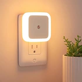 4pcs Smart Night Light with Automatic Dusk to Dawn Sensor LED Night Light for Hallway Bedroom Kitchen and Staircase Lighting Warm/White Light