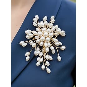 Women's Faux Pearl Brooch, Elegant Flower Design with Gold-Toned Accents, Perfect for Weddings, Parties, and Formal Occasions, Bridal Accessories and Evening W