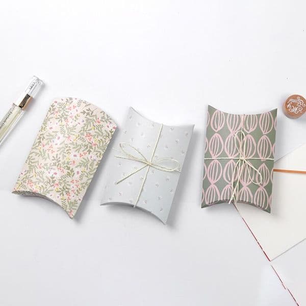 Pillow Box Chocolate Candy Cookie Wedding Party Baby Shower Favor Gift Pillow Packaging Boxes Pattern Gift Box LX2799