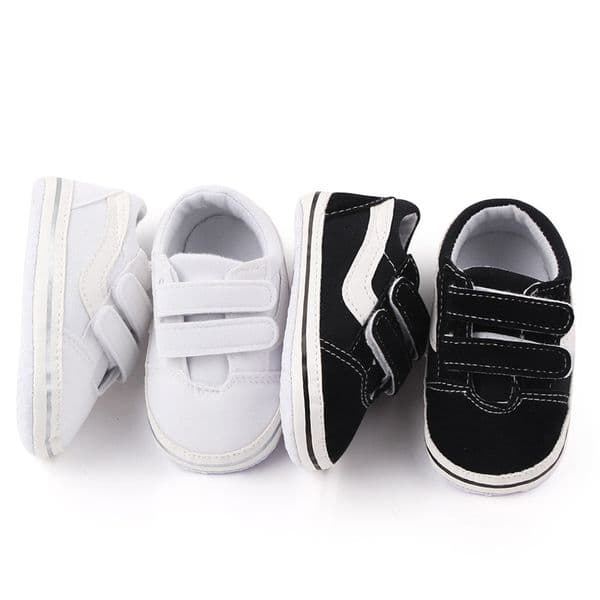 2026 New Baby First Walker Boy Shoes Newborn Soft Sole Bee Stars Sneakers Leather Toddler Moccasins Infant 0-18Months Designer