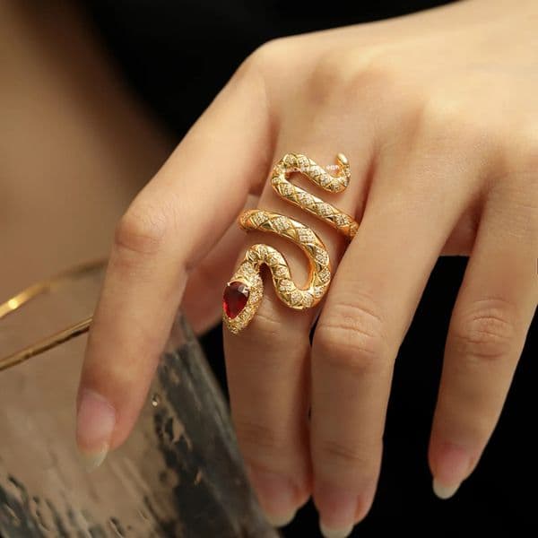 Fashion Mens Gold Ring Hip Hop Jewelry Womens Middle Finger Rings Exaggerated Statement Snake Ring