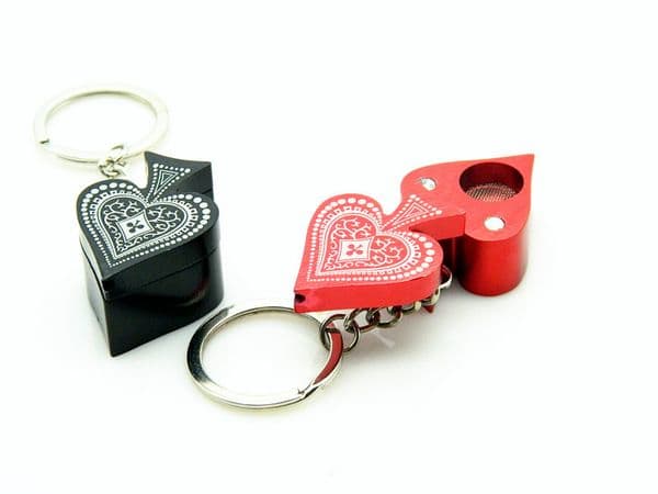 new Poker Peach Heart Pattern Shape Smoking Pipe with Keychain Aluminum Alloy Metal Pipe Mini Tobacco Herb Smoke Pipes