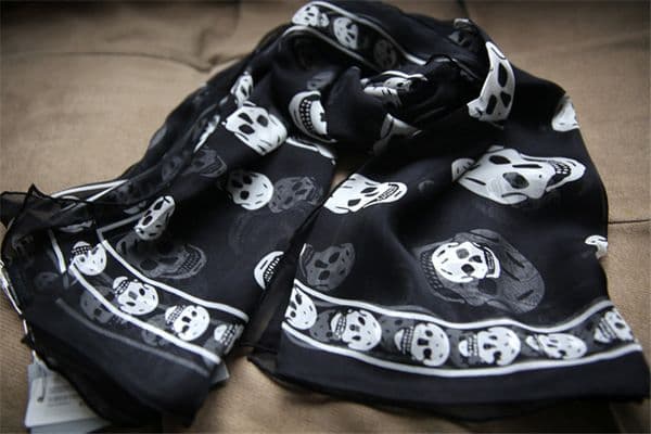 Fashion-Brand designer skull scarf for and men Best quality 100% pur silk satin fashion women brand scarves pashmina shawls