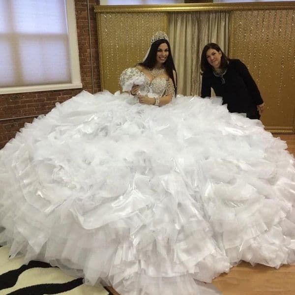 Luxury Ball Gown Dresses Off The Shoulder Appliqued Vestidos Bridal Gowns Arabic Dubai Plus Size Beading Gypsy Wedding Dress Youmaigowns