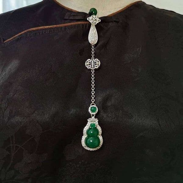 Iuxury gentle style Natural ice chalcedony Gourd broche Classical Exquisite Crystal Drop brooches for women Hanfu jewelry