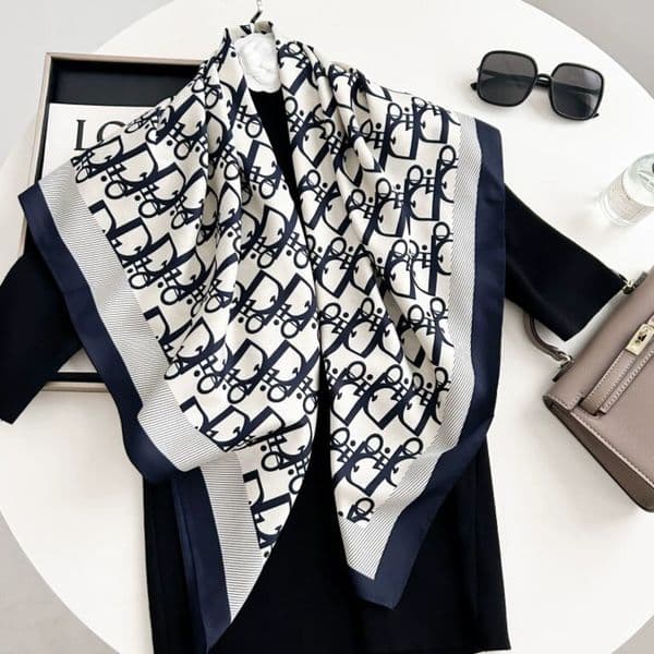 Scarves silk scarf Scarves Letter Print Silk Hair Scarf designer scarf for women Women Design Satin Neckerchief Female head scarf Wrist Foulard Shawl