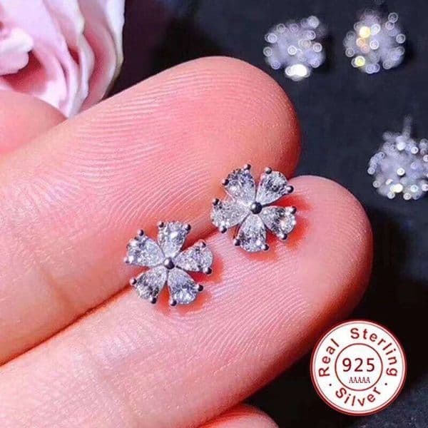 Small Flower Design Authentic 925 Sterling Silver Dazzling Daisy Stud Earrings with Clear CZ Women Wedding Jewelry