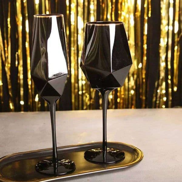 Valentine's Day 1 Piece Hot Selling Pure Black Crystal Gold Edged Red Goblet Minimalist Temperament Wine Glass Bar Table Cup 26H0114