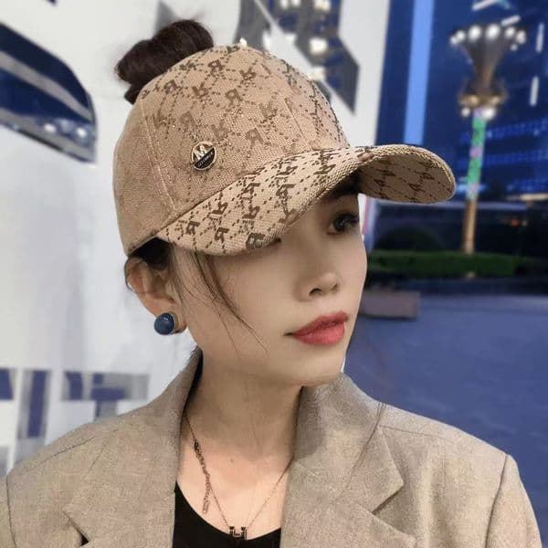 Luxury Brand Designer Cap Half Open Top Fashion Hot Rhinestone Korean Version Face Slimming High Ponytail Versatile High-Quality Sun Hat Breathab