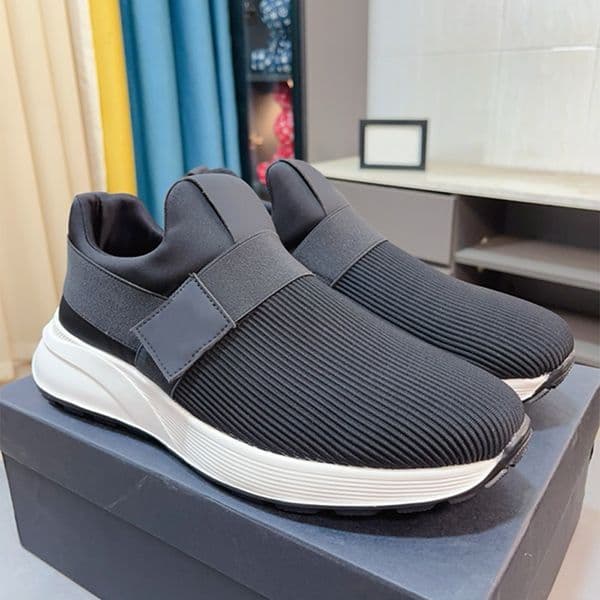 Designer Men Lace up Knit Sneakers Casual Shoes Mesh Low top Outdoor Sports Casual Shoes Gray Black 937