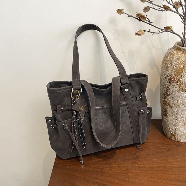 Vintage Design Versatile Underarm Tote for Women 2025 Winter New Large Capacity Commuter Daily Handbag Shoulder Bag