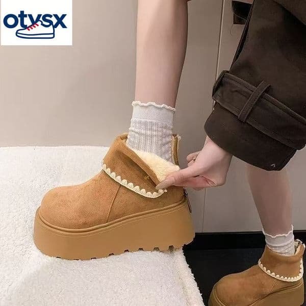 2026 new thick soled women's snow boots for autumn and winter, slim fit trend white thick soled midsole socks, short boots, trendy casual shoes