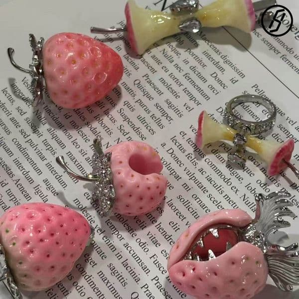 2025 INS Trend Y2K Strawberry Necklace Strawberry Ring Bracelet Girl Earrings Hairpin Strawberry Jewelry Set Women Original Jewelry Designer Jewelry Wholesale