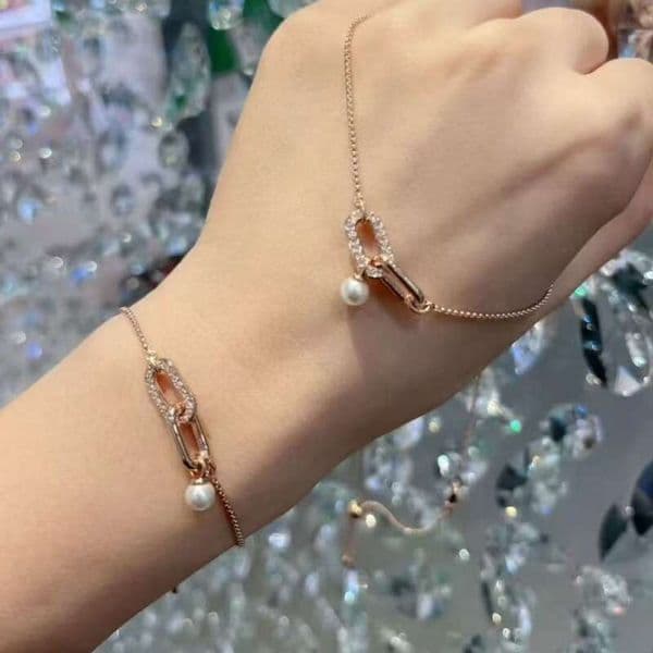 Constella Necklace for Women High-End New Luxury Collarbone Chain Pendant Accessories Pearl Hand Jewelry Compatible with