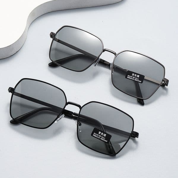 Photochromic Polarized Sunglasses for Men, Driver's Driving and Fishing Special Square Frame UV Protection Pilot Glasses