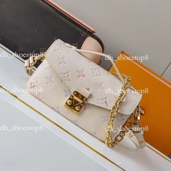 2026 new Handbag lvslys pochette metis east west postman Bag Capacity leather Bag Crossbody Shoulder bag monogram archive Bucket bag Wallet Bags bb9 8de 2cd